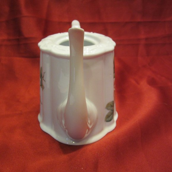 VTG 80'S CHINA TEAPOT, W/PINK ROSES, RIBBED PANELS, NO LID - Picture 4 of 7